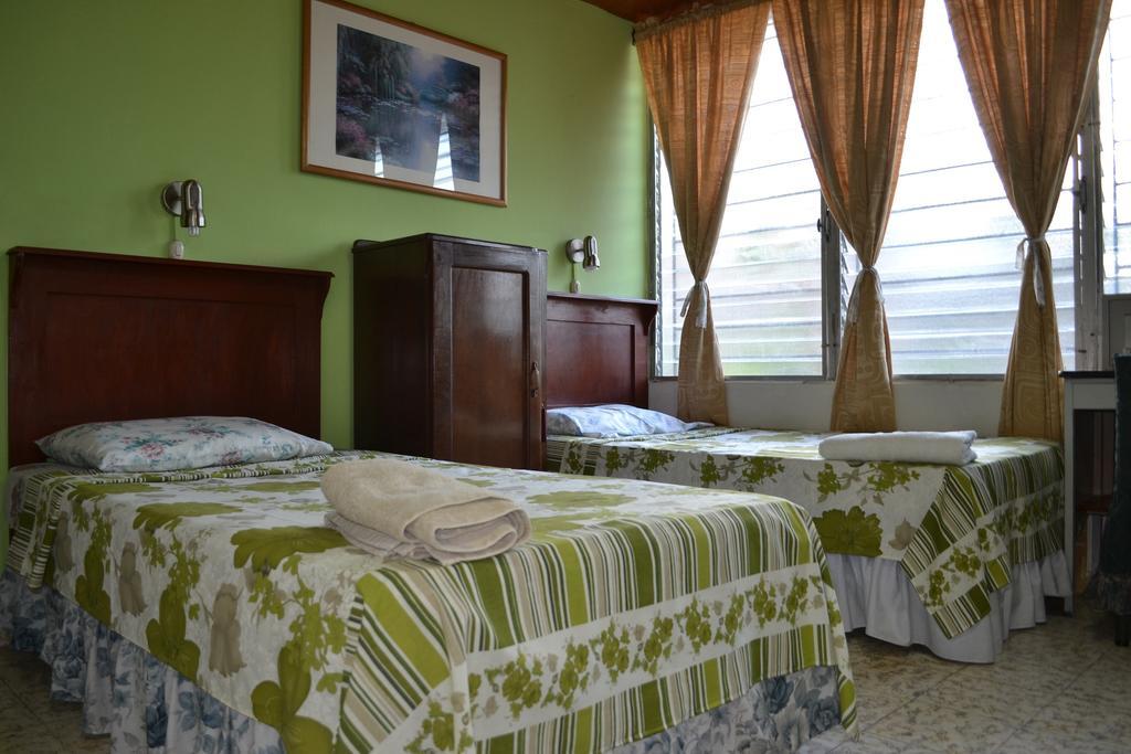 Hotel Oasis San Salvador Szoba fotó