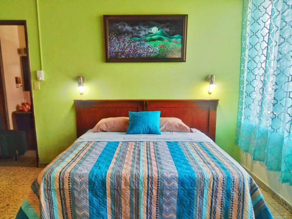 Hotel Oasis San Salvador Kültér fotó